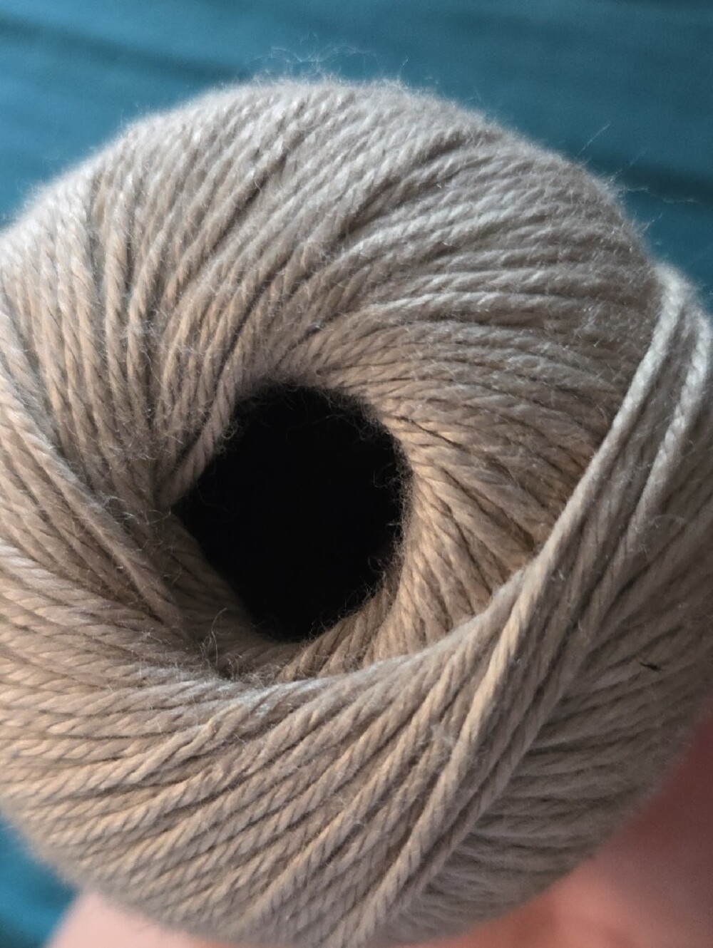Patons Silk Bamboo Yarn in Soft Light Beige - Picture 4 of 4